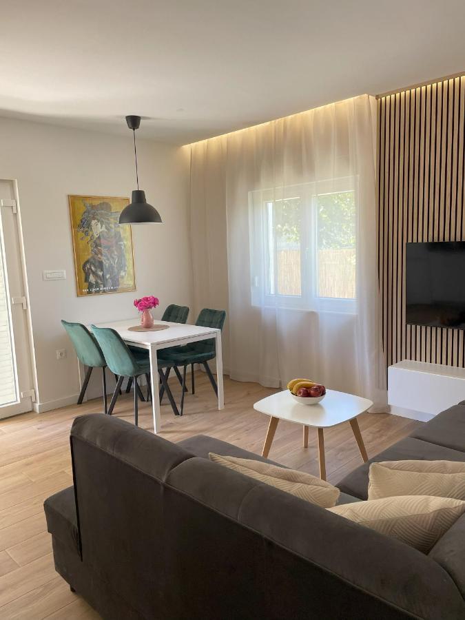Penny Epetium Apartment Stobreč Екстериор снимка